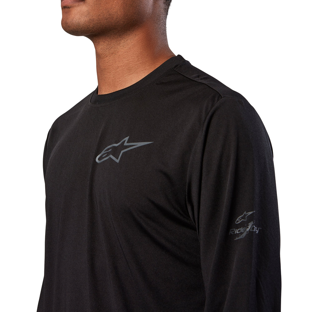 Pursue Performance Tee - Long Sleeve - PC