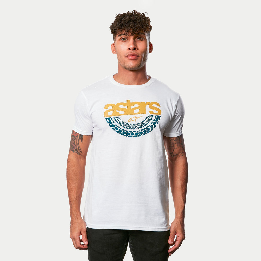 Treadin Tee