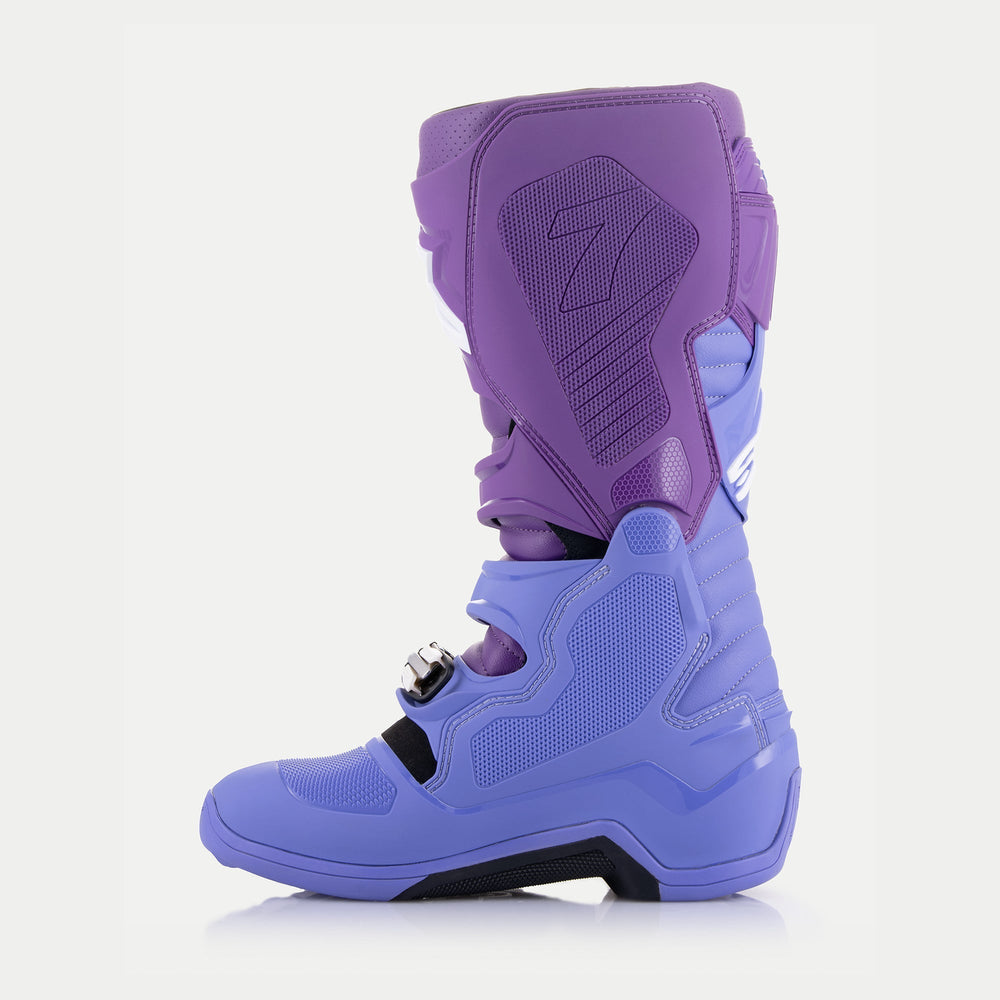 Tech 7 Boots