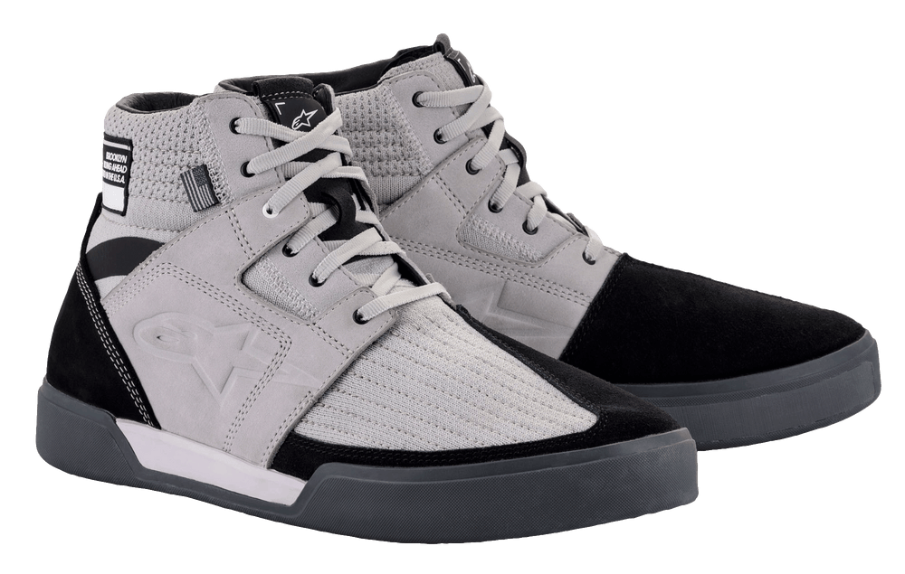 Primer Riding Shoes