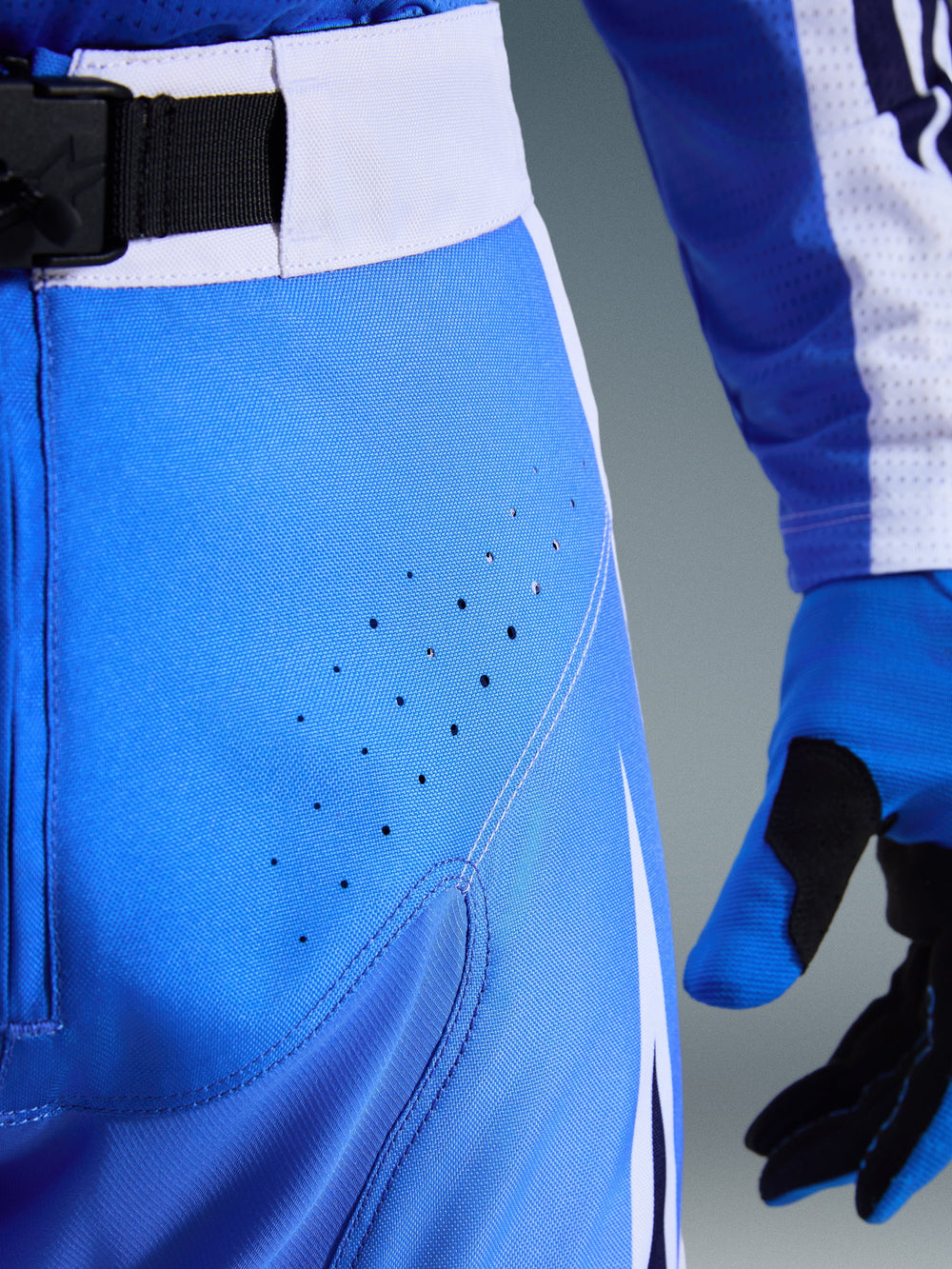 2026 Techstar Knif Pants