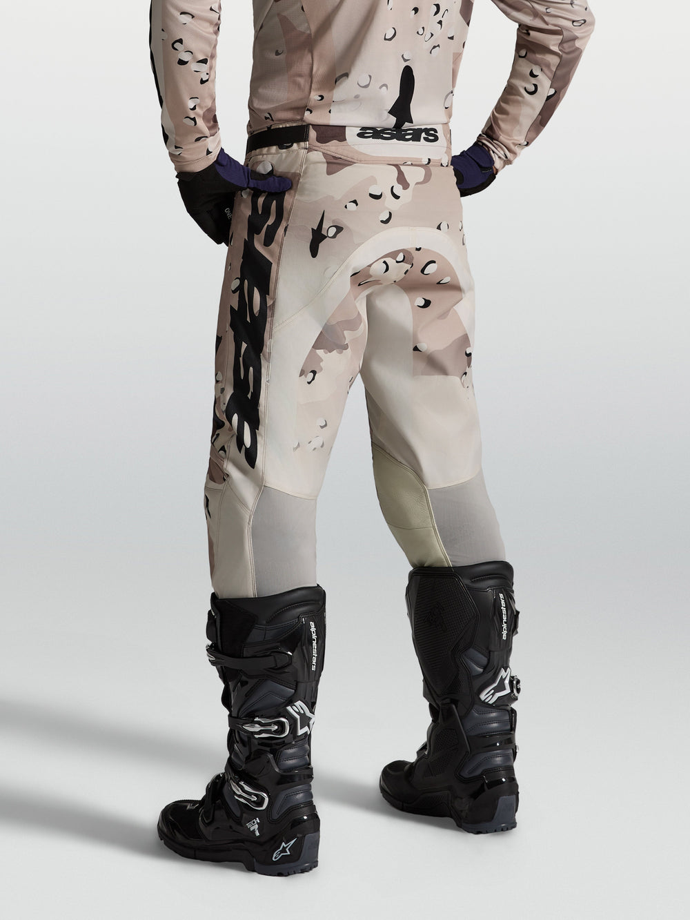 Alpinestars Racer Lone Pants, motocross gear for men, desert camo, durable polyfabric with stretch panels, rear view.